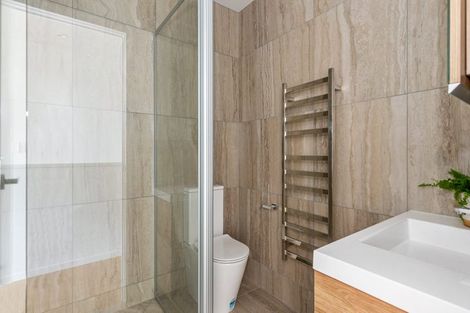 Photo of property in 8/2 Stewart Street, Raglan, 3225