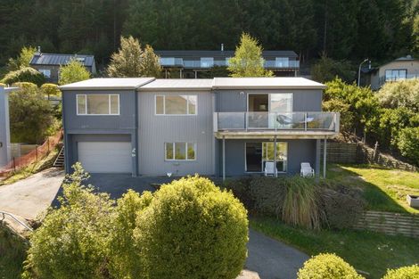 Photo of property in 59 Dart Place, Fernhill, Queenstown, 9300