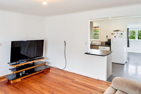 Photo of property in 9 Bledisloe Crescent, Wainuiomata, Lower Hutt, 5014