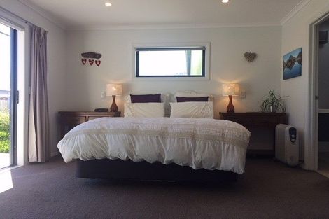 Photo of property in 12 Bridesdale Drive, Lake Hayes, Queenstown, 9304