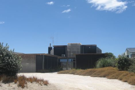 Photo of property in 69 Pukehina Parade, Pukehina, 3189