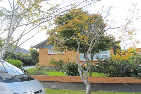 Photo of property in 10 Camelot Street, Ilam, Christchurch, 8041