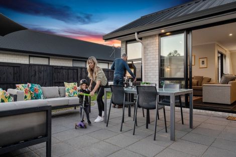 Photo of property in 8 Sarcodia Place, Papamoa Beach, Papamoa, 3118