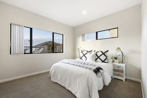 Photo of property in 16 Oak View Terrace, Schnapper Rock, Auckland, 0632