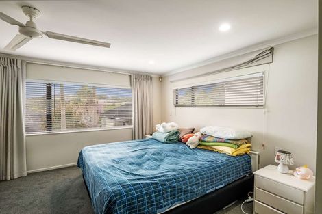 Photo of property in 5/102 Greenhithe Road, Greenhithe, Auckland, 0632