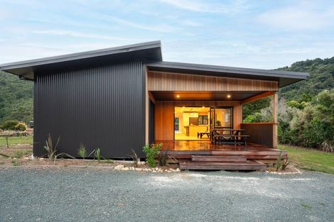 Photo of property in 30 Matai Street, Duncan Bay, Tennyson Inlet, 7195