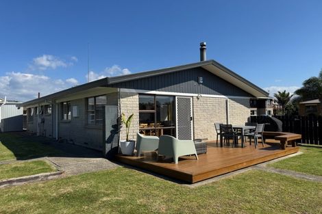 Photo of property in 114 Riverside Drive, Whakatane, 3120