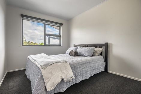 Photo of property in 19 Havelle Avenue, Titirangi, Auckland, 0604