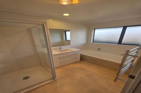 Photo of property in 25 Elliot Street, Howick, Auckland, 2014