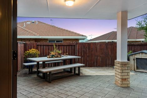 Photo of property in 28 Stableford Drive, Pyes Pa, Tauranga, 3112