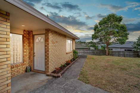 Photo of property in 23 Ginders Drive, Massey, Auckland, 0614