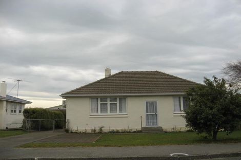 Photo of property in 16-16a Manapouri Street, Strathern, Invercargill, 9812