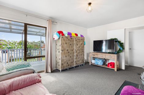 Photo of property in 13 Poutini Place, Manurewa, Auckland, 2102