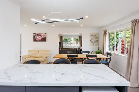 Photo of property in 10 Sandstrom Grove, Feilding, 4702