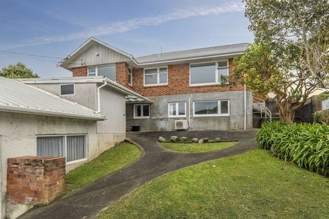 Photo of property in 5 Coates Street, Tawa, Wellington, 5028