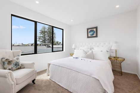 Photo of property in 28c Walker Road, Point Chevalier, Auckland, 1022