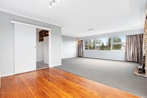 Photo of property in 16 Chequers Avenue, Glenfield, Auckland, 0629