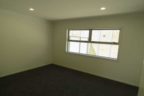 Photo of property in 4/50 Banbury Crescent, Fairfield, Hamilton, 3214