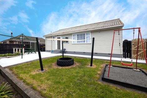 Photo of property in 39 Rowan Avenue, Aranui, Christchurch, 8061
