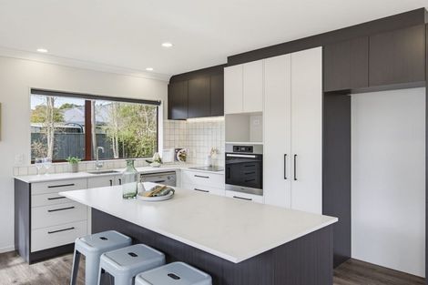 Photo of property in 4 Glen Loch Place, Paraparaumu, 5032