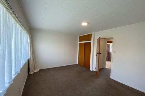 Photo of property in 2/13 Walter Street, Hauraki, Auckland, 0622