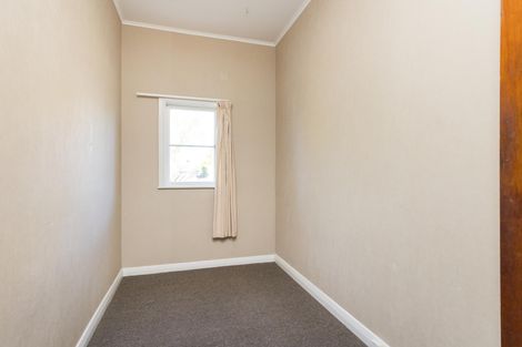 Photo of property in 15 Ihle Street, Terrace End, Palmerston North, 4410