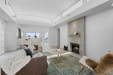 Photo of property in 135 Main Road, Redcliffs, Christchurch, 8081