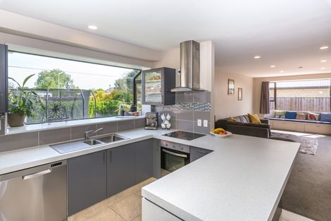 Photo of property in 78 Daniels Road, Redwood, Christchurch, 8051
