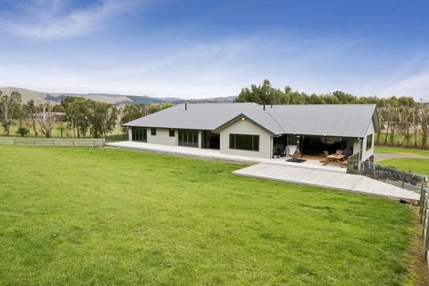 Photo of property in 99 Valley Views, Fitzherbert, Palmerston North, 4472