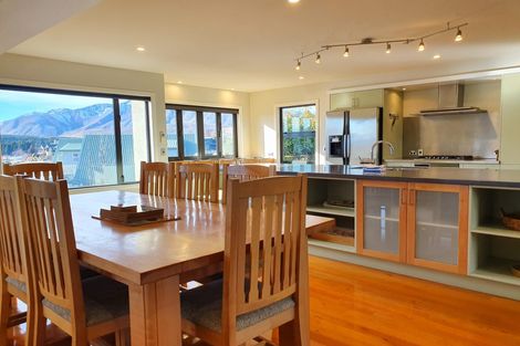 Photo of property in 12 Hamilton Drive, Lake Tekapo, 7999