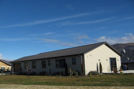 Photo of property in 29 Farrant Drive, Wanaka, 9305