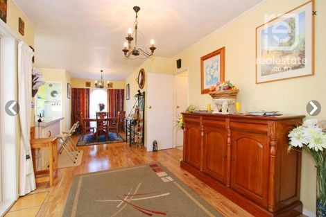 Photo of property in 11 Glenmore Road, Sunnyhills, Auckland, 2010