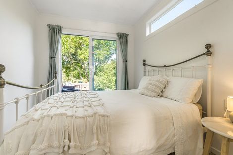 Photo of property in 8 Westmere Crescent, Westmere, Auckland, 1022