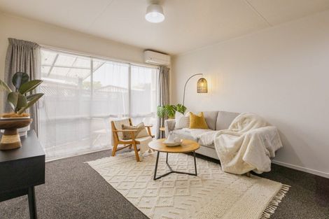 Photo of property in 94 Wynyard Crescent, Tamatea, Napier, 4112