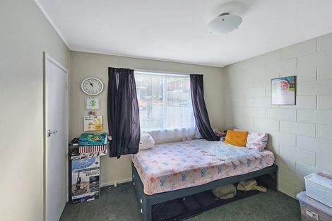 Photo of property in 10b Camellia Terrace, Maungaraki, Lower Hutt, 5010