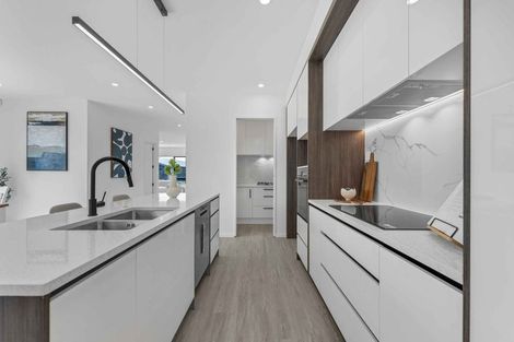 Photo of property in 73 Clarks Beach Road, Clarks Beach, 2122