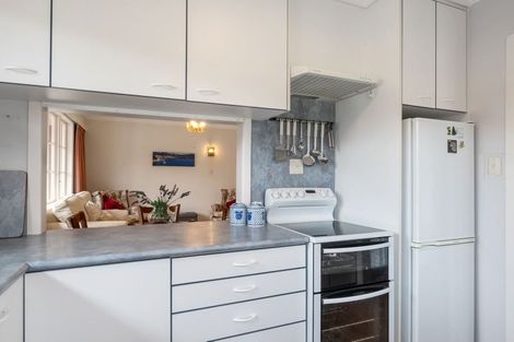 Photo of property in 2b Dunns Street, Silverstream, Upper Hutt, 5019