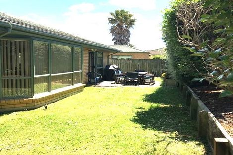 Photo of property in 6 Aaronville Way, East Tamaki, Auckland, 2016