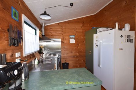 Photo of property in 19 Ngatoto Road, Tinopai, Matakohe, 0593