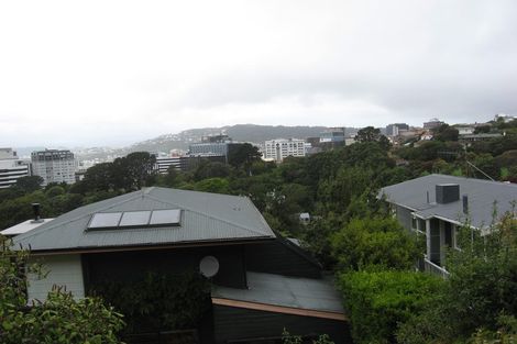 Photo of property in 6/15 Upper Lewisville Terrace, Thorndon, Wellington, 6011