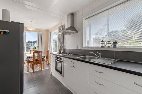 Photo of property in 11 Ryan Grove, Tawa, Wellington, 5028