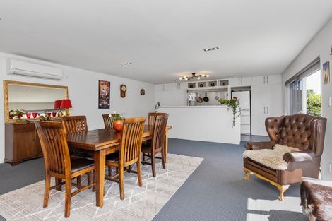 Photo of property in 6 Park Road, Greenmeadows, Napier, 4112