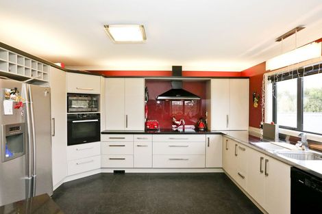 Photo of property in 99 Valley Views, Fitzherbert, Palmerston North, 4472