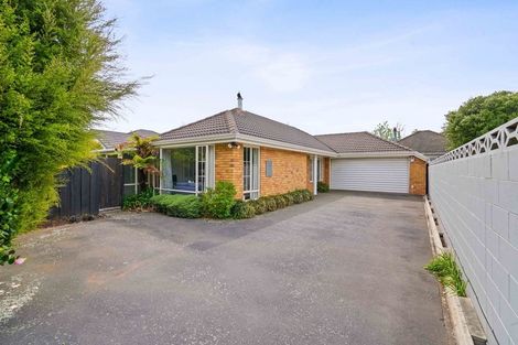 Photo of property in 22 Newnham Terrace, Upper Riccarton, Christchurch, 8041