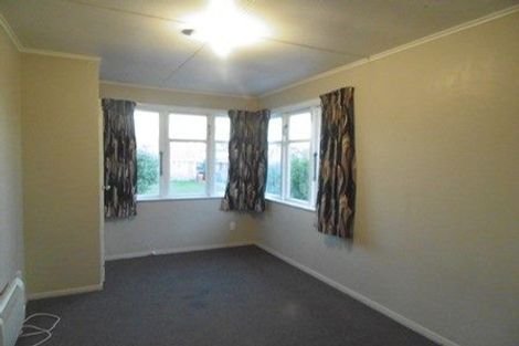 Photo of property in 33 Jillett Street, Titahi Bay, Porirua, 5022