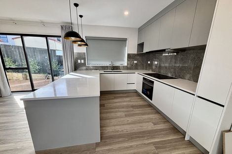 Photo of property in 19b Line Road, Glen Innes, Auckland, 1072