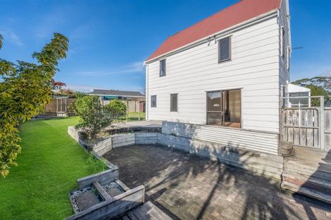 Photo of property in 2/25 Ballater Place, Highland Park, Auckland, 2010
