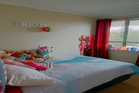 Photo of property in 11 Parkwood Crescent, Gulf Harbour, Whangaparaoa, 0930