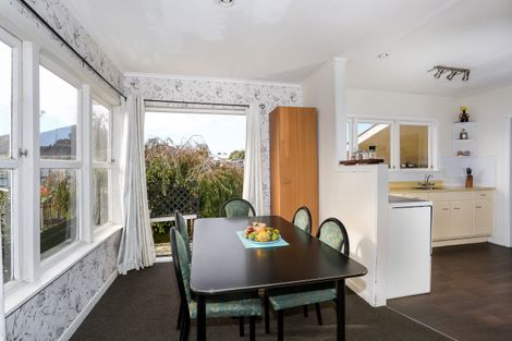 Photo of property in 1 Booth Crescent, Tuakau, 2121