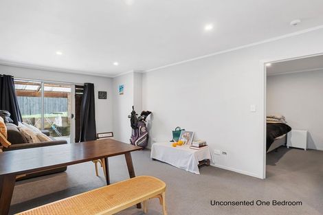 Photo of property in 56 Makora Road, Massey, Auckland, 0614